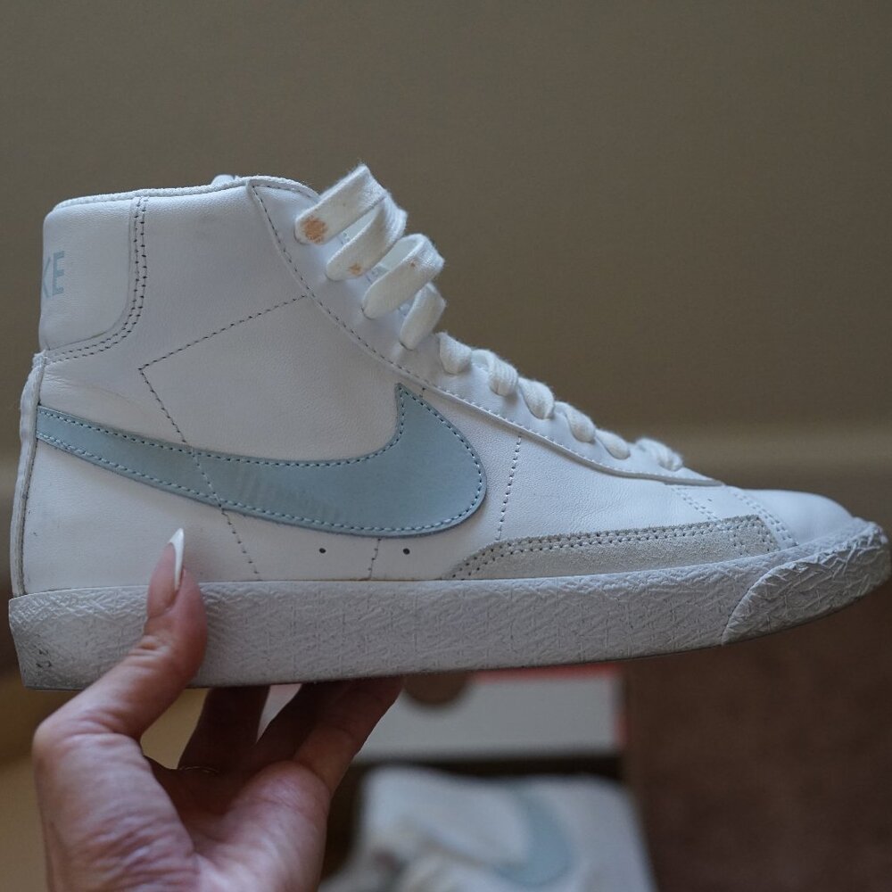 NIKE KIDS BLAZER MID WHITE/CELESTINE BLUE